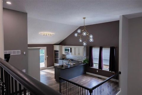 Tiny photo for 1122 Blue Bird Lane, Liberty, MO 64068 (MLS # 2623353)