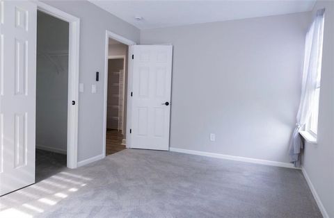 Tiny photo for 1122 Blue Bird Lane, Liberty, MO 64068 (MLS # 2623353)