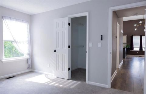 Tiny photo for 1122 Blue Bird Lane, Liberty, MO 64068 (MLS # 2623353)