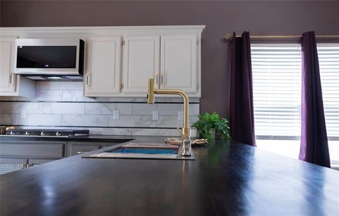 Tiny photo for 1122 Blue Bird Lane, Liberty, MO 64068 (MLS # 2623353)