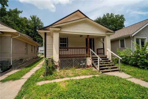 Photo of 212 N Wheeling Avenue, Kansas City, MO 64123 (MLS # 2629289)