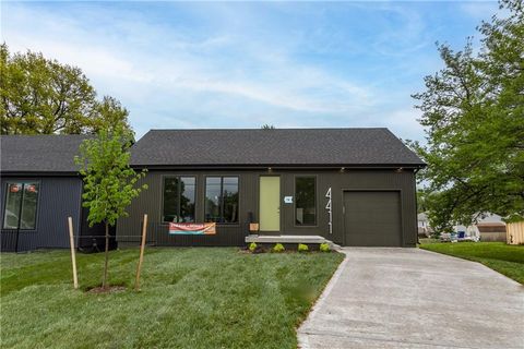 4411 E 135th Street, Grandview, MO 64030 - #: 2534670