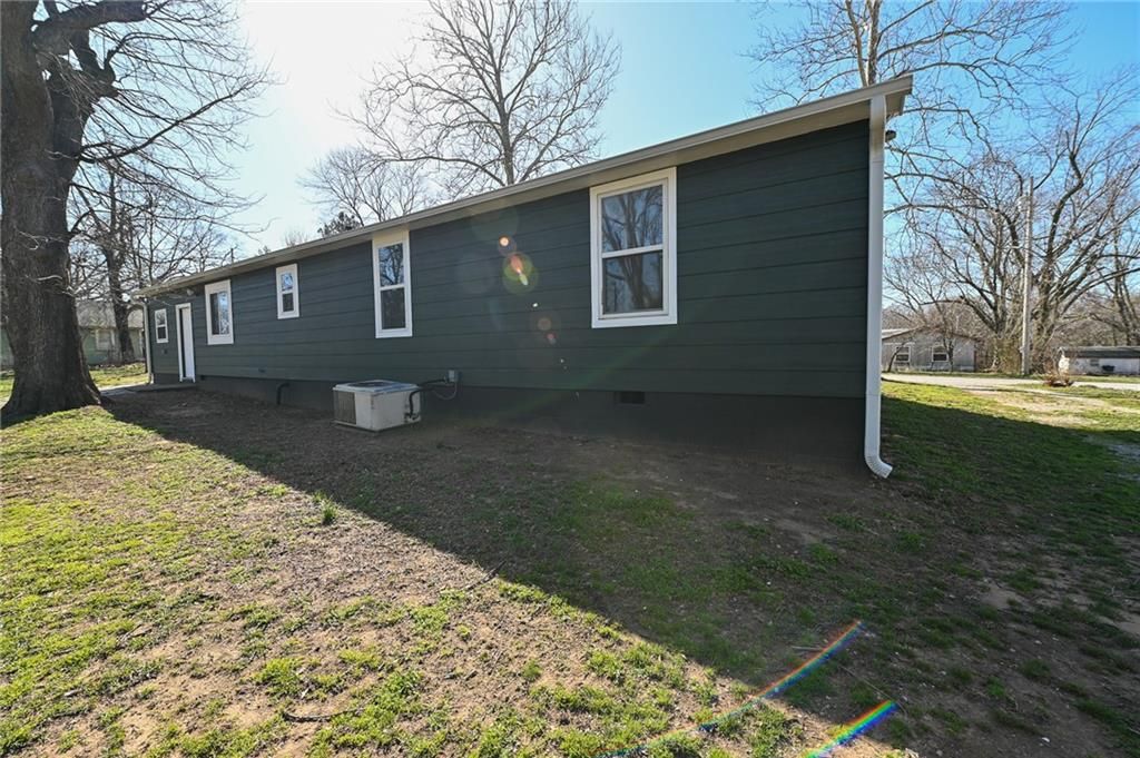 Photo of 1875 E 166 Road, El Dorado Springs, MO 64744 (MLS # 2608452)