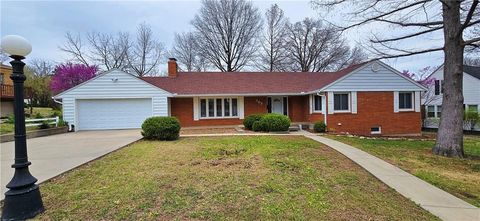 307 Sunset Drive, Fort Scott, KS 66701 - MLS#: 2539694