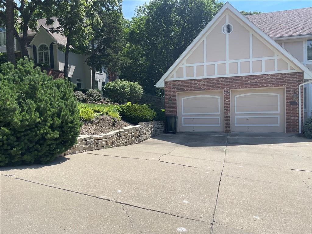 1609 Ridge Road