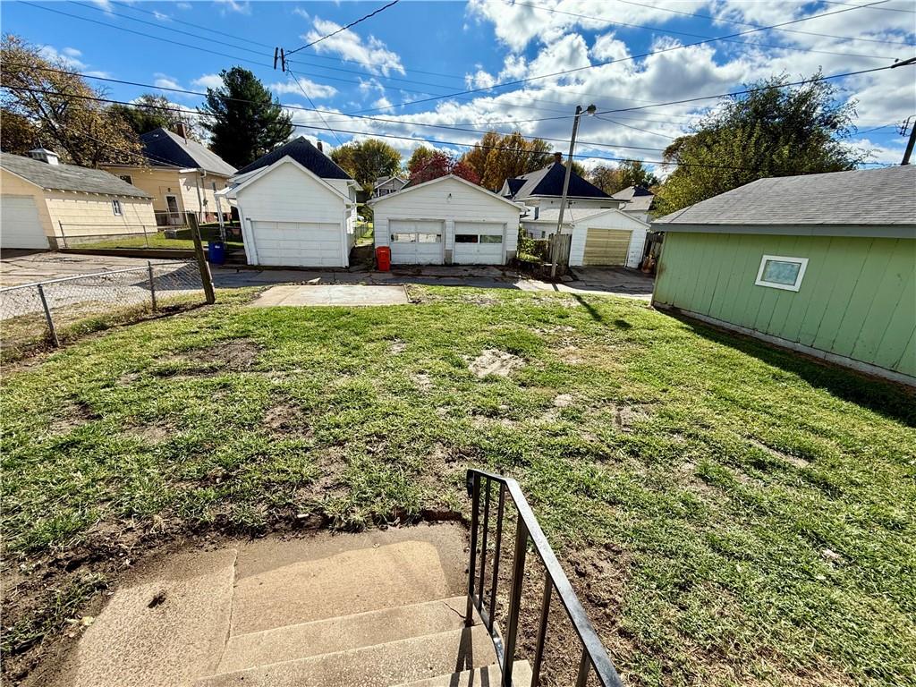 St Joseph, Missouri 64507, United States, 2 Bedrooms Bedrooms, ,1 BathroomBathrooms,Residential,Pending,35627