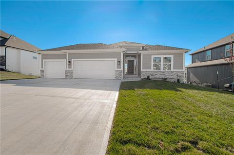 1015 Poplar Lane, Liberty, MO 64068 - MLS#: 2581659