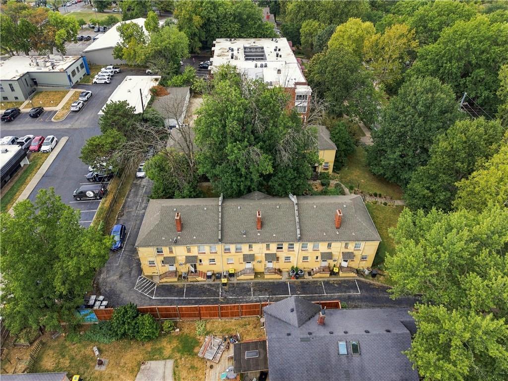 1005 W 38th Street
