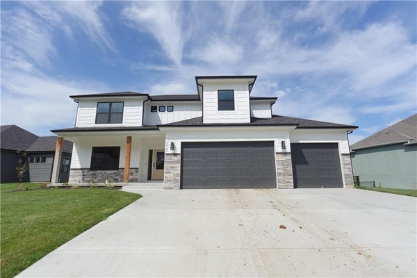 12740 NW LARKSPUR LN, PLATTE CITY, MO 64079 - Image 8738b2d5e8a779cb60ab999f470d3d3a/424044191