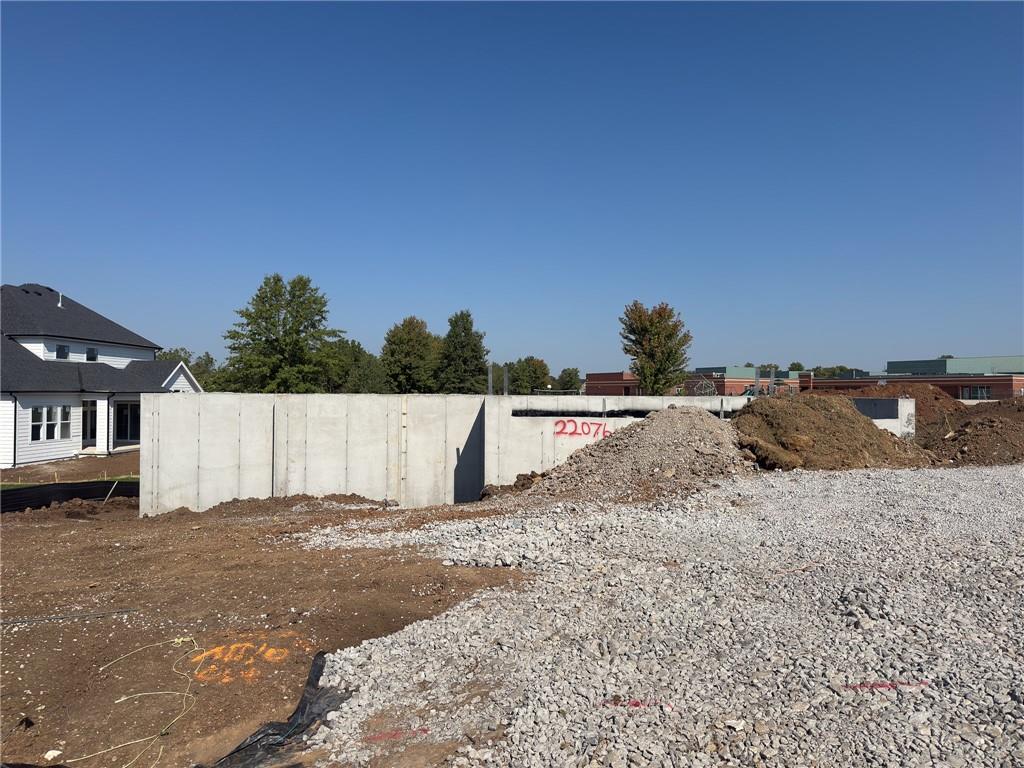 22076 W 99th Terrace