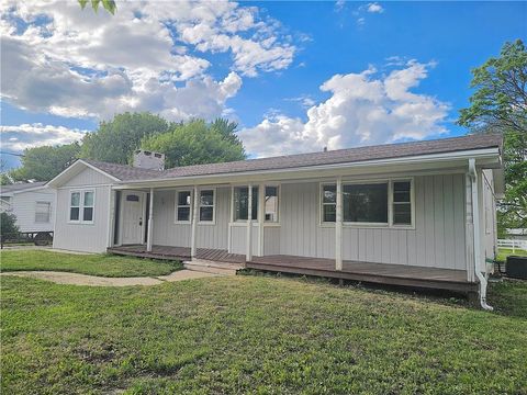 623 E Monroe Avenue, Garnett, KS 66032 - MLS#: 2528690