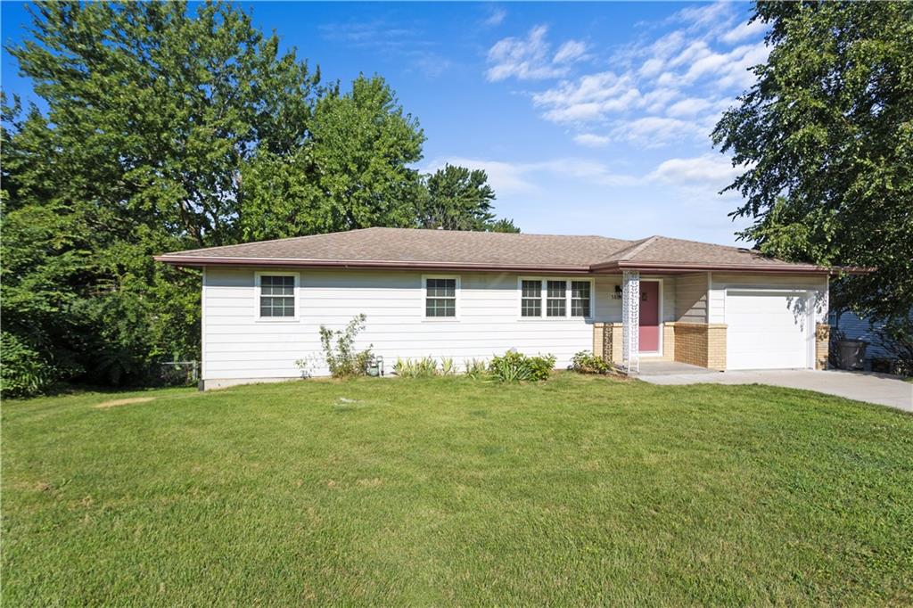 View St Joseph, MO 64503 house