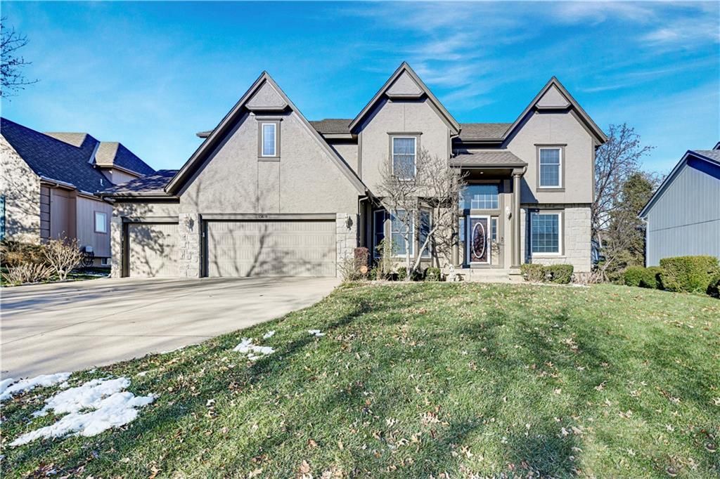 Photo of 19618 W 99th Street, Lenexa, KS 66220 (MLS # 2598978)