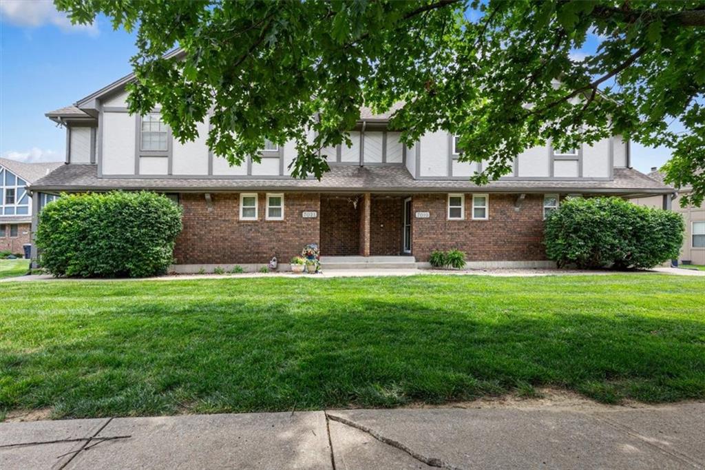 7019 N Fisk Court