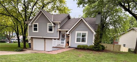547 N Persimmon Drive Olathe KS 66061