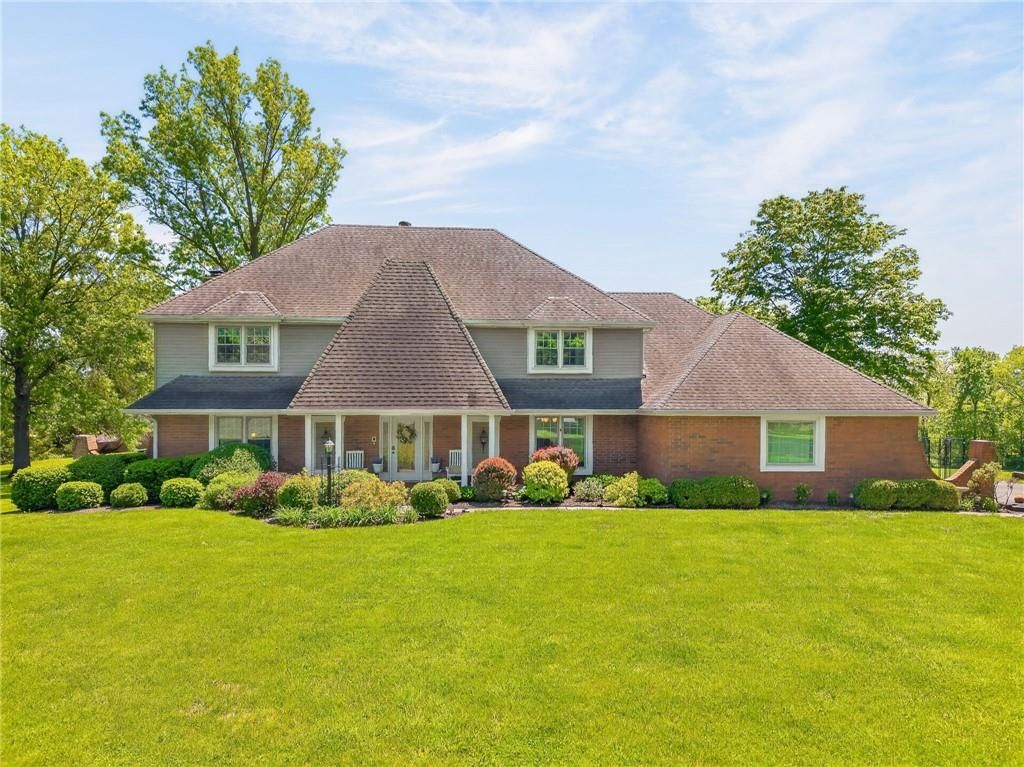 Photo of 12918 Lakeland Drive, St Joseph, MO 64506 (MLS # 2618302)