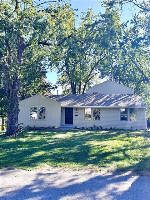 2526 Queen Ridge Drive, Independence, MO 64055 - MLS#: 2582778