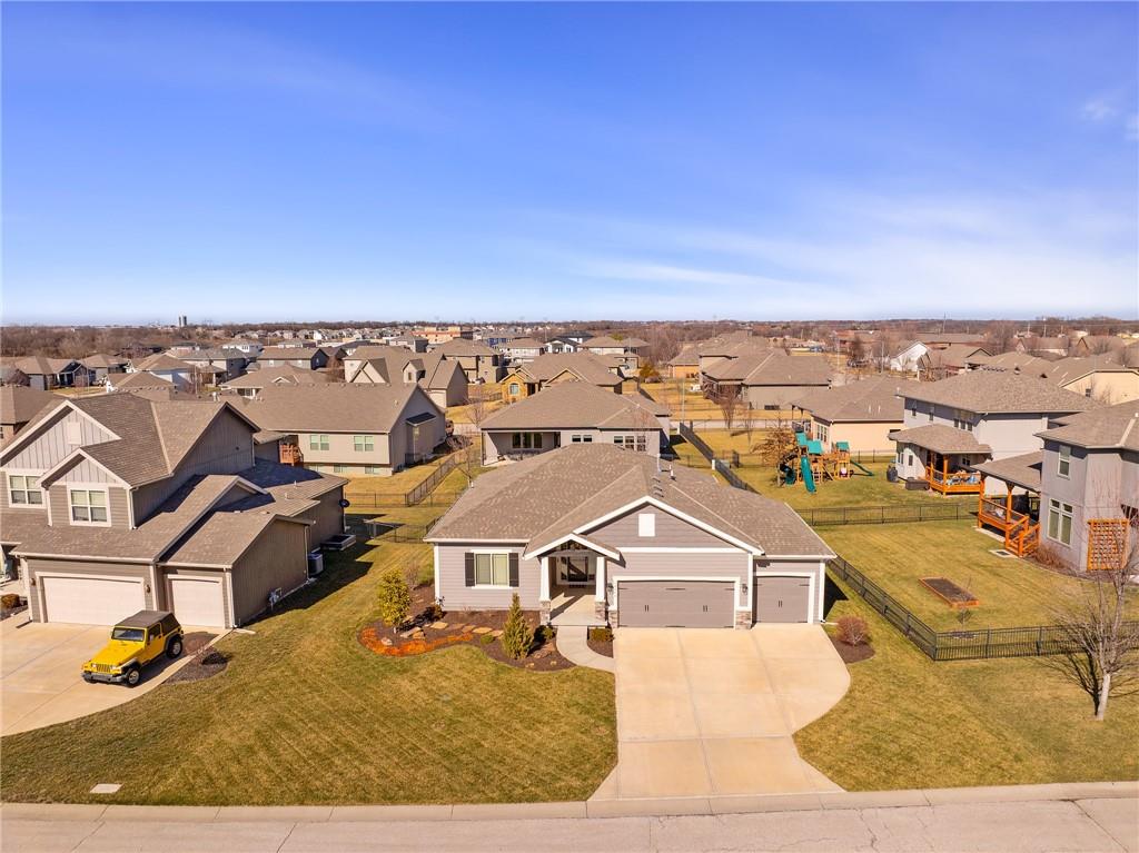 18506 W 194th Terrace