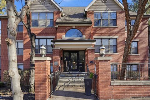 915 Washington Street 204 Kansas City MO 64105