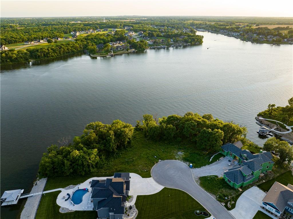 12 Omaha Circle