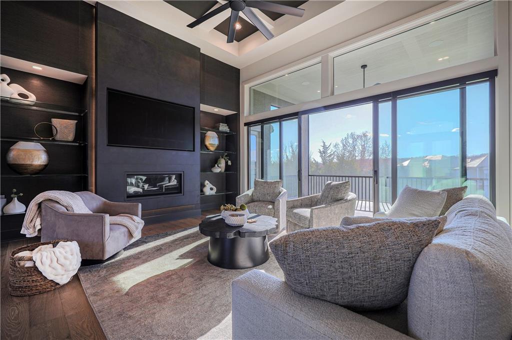 5818 N Lucerne Avenue