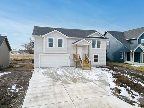1015 2nd Street, Perry, KS 66073 - MLS#: 2589241