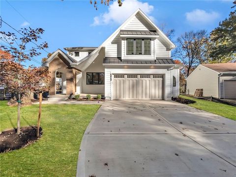 4640 W 72nd Terrace Prairie Village KS 66208