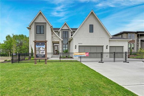 Photo of 16063 S Twilight Lane, Olathe, KS 66062 (MLS # 2533654)