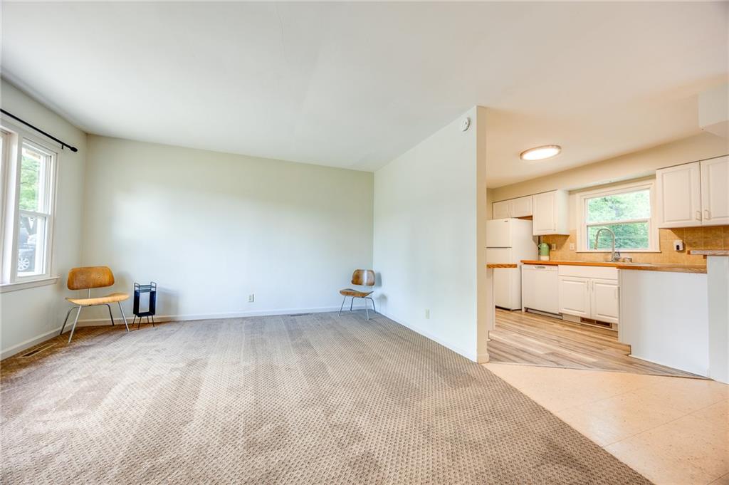1524 W 22nd Terrace