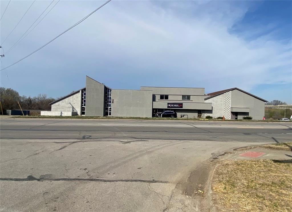 10306 Blue Ridge Boulevard