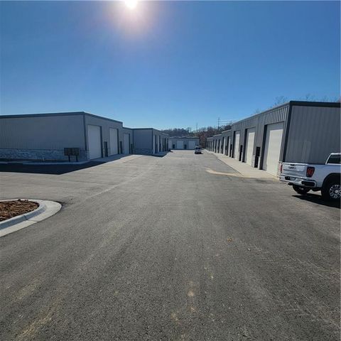 MLS: 2526522