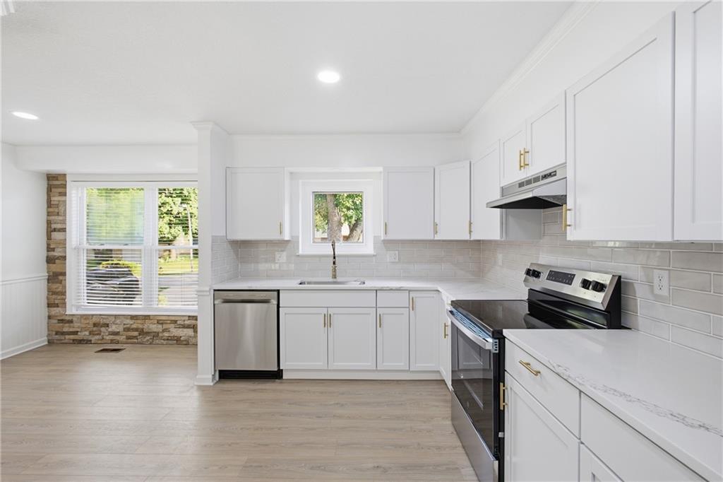 14906 W 89th Street