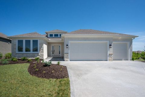 Photo of 11295 S Red Bird Street, Olathe, KS 66061 (MLS # 2596846)