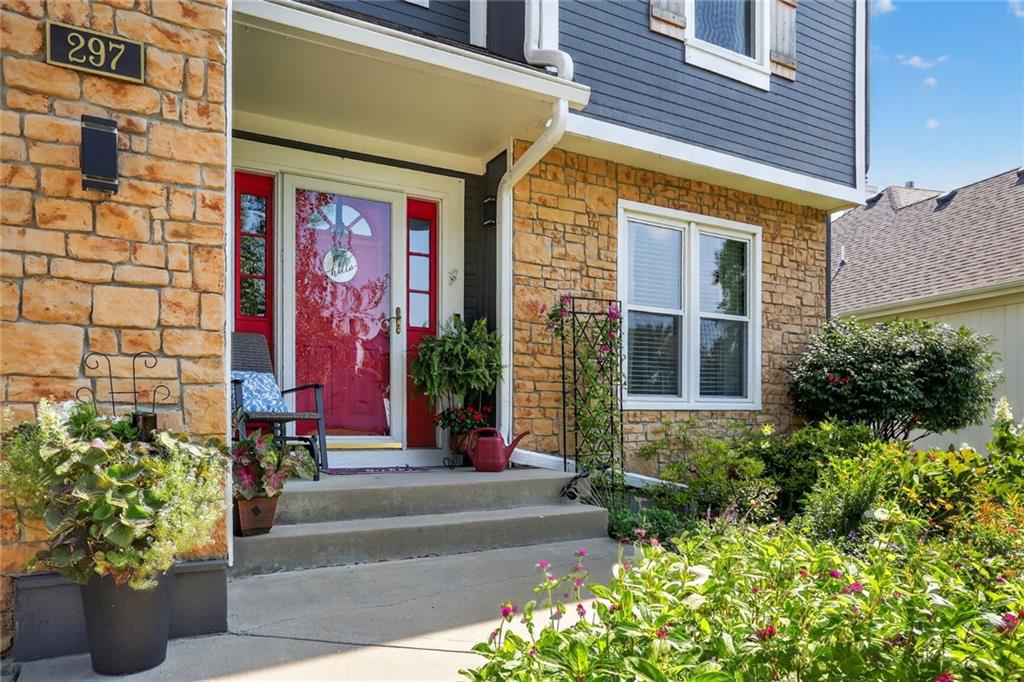 297 W Westhoff Place