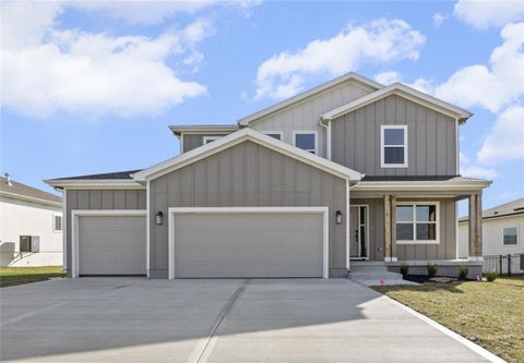 Photo of 18637 W 193rd Street, Spring Hill, KS 66083 (MLS # 2571404)