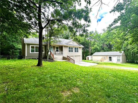 Photo of 530 NW 1891st Road, Kingsville, MO 64061 (MLS # 2628295)