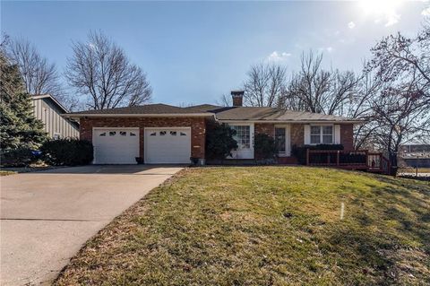 7415 W 74th Street Overland Park KS 66204