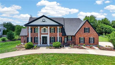 Photo of 20 SE Meadowbrook Drive, Lees Summit, MO 64082 (MLS # 2630962)