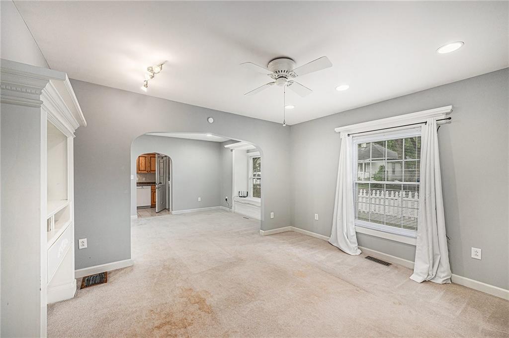 614 S 7th Street