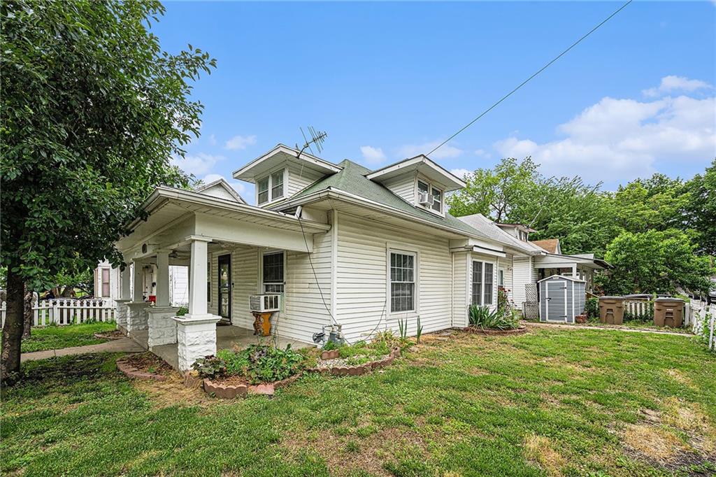 614 S 7th Street