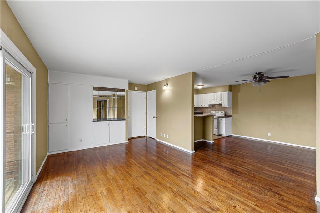 8221 Santa Fe Drive 8