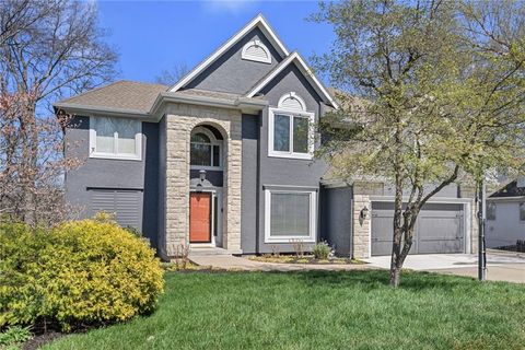 2100 SW Walden Drive Lee's Summit MO 64081