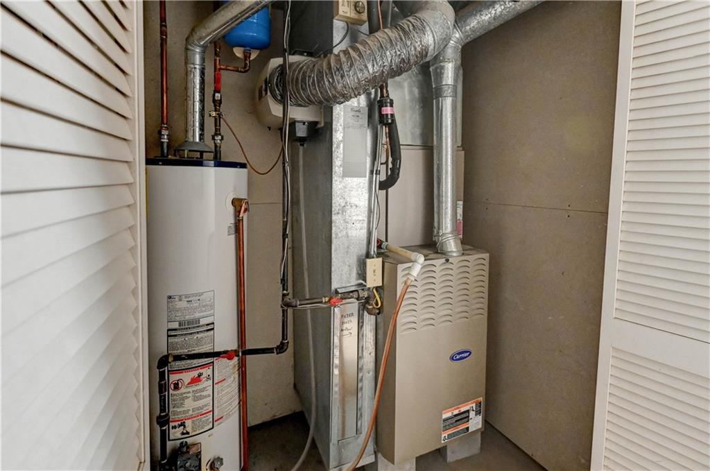 Lansing, Kansas 66043, United States, 4 Bedrooms Bedrooms, ,3 BathroomsBathrooms,Residential,Active,192738