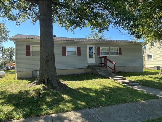 411 W PINE ST, ORRICK, MO 64077 - Image 89a22ec021ce59bf13f44937bde4eb2d/3973916949