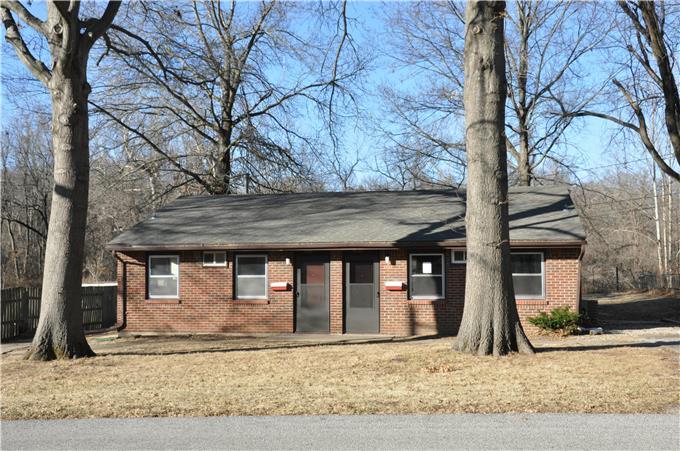 Photo 1 of 20 — 1932 S Crescent Avenue, Independence, MO 64052