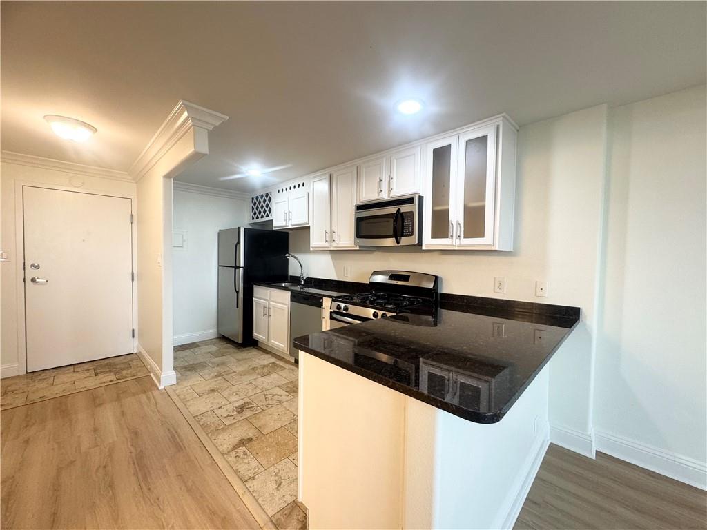 700 E 8th Street 16R