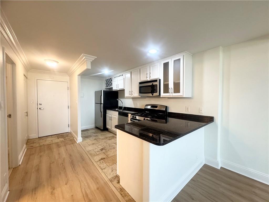 700 E 8th Street 16R