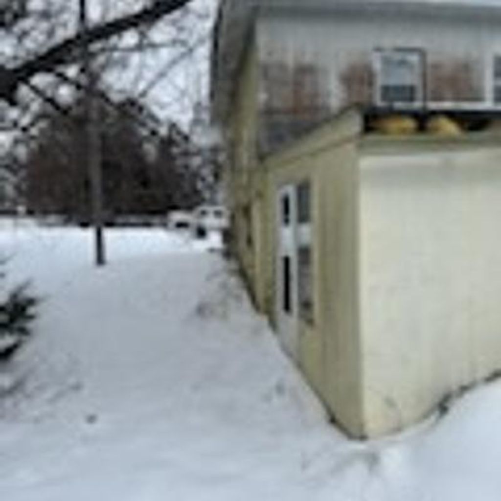 Photo of 1002 W Bourke Street, Macon, MO 63552 (MLS # 2592269)