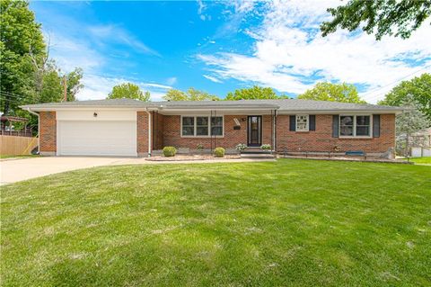 5037 Spring Avenue Kansas City MO 64133