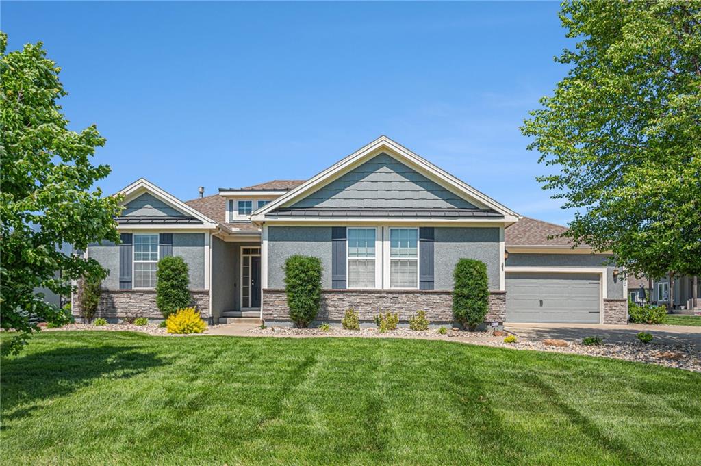 4310 N 141st Place